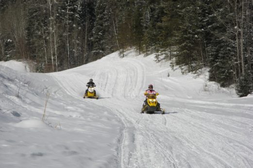 10,7 M$ pour améliorer la sécurité dans les sentiers de motoneige et de VTT