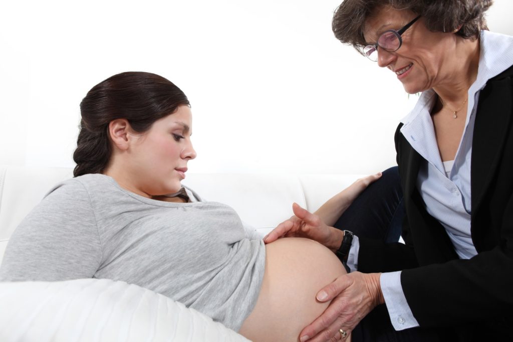 Des services de sage-femme s’implantent en Gaspésie