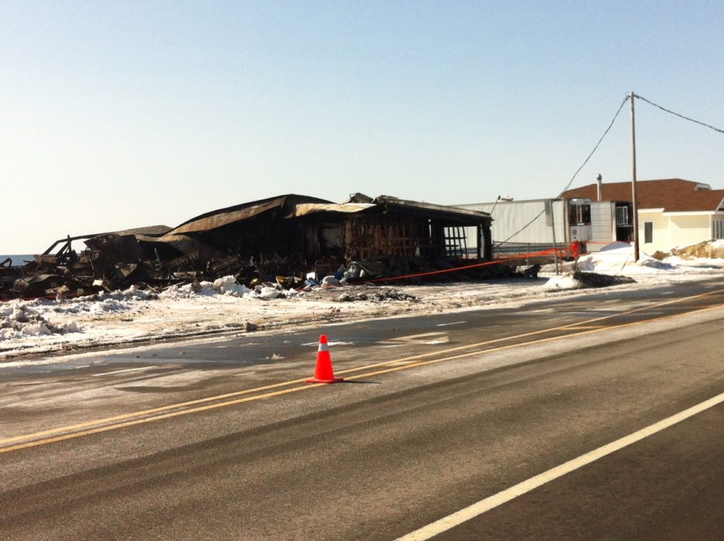 Un feu ravage une usine à Pabos